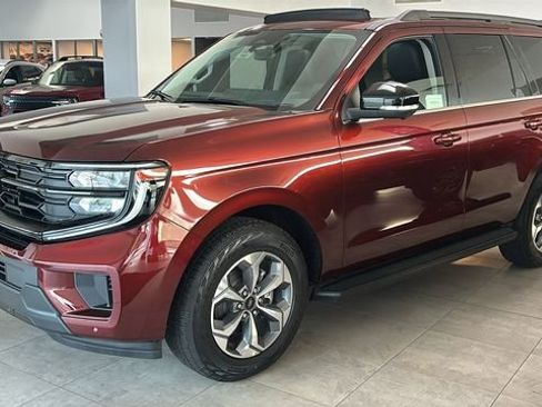 New 2027 Ford Expedition Active AWD/4WD image 2