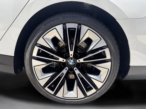New 2026 BMW i5 eDrive40 RWD image 33