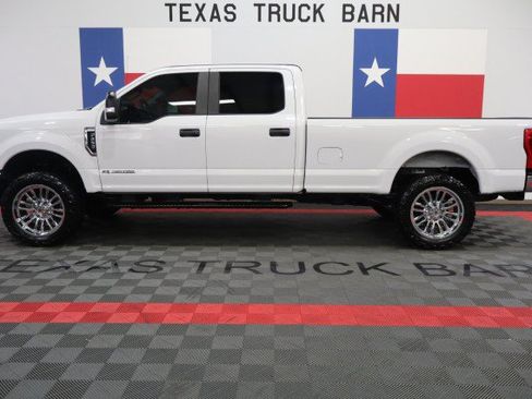 Used 2018 Ford F250 XL w/ Power Equipment Group AWD/4WD image 1