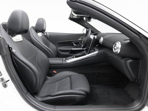 Used 2023 Mercedes-Benz SL 55 AMG 4MATIC image 20