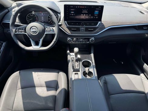 Certified 2025 Nissan Altima 2.5 SL FWD image 12