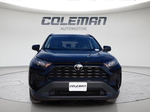 Used 2021 Toyota RAV4 LE image 8