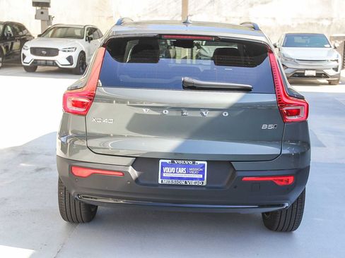 New 2026 Volvo XC40 B5 Ultra w/ Climate Package AWD/4WD image 8