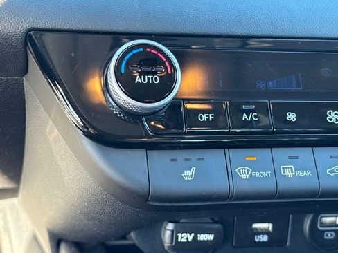 Certified 2023 Hyundai Elantra SEL w/ Convenience Package image 23