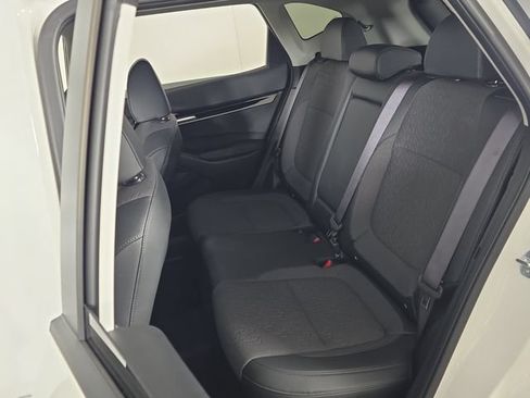 Used 2025 Kia Seltos S FWD image 24