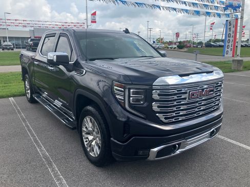 Used 2024 GMC Sierra 1500 Denali w/ Technology Package AWD/4WD image 1