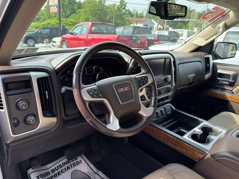 Used 2015 GMC Sierra 1500 SLT w/ SLT Crew Cab Value Package image 38
