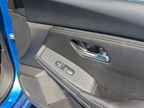 Used 2024 Nissan Sentra SV FWD image 32