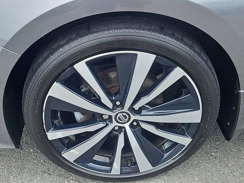 Used 2021 Nissan Altima 2.5 SR FWD image 7