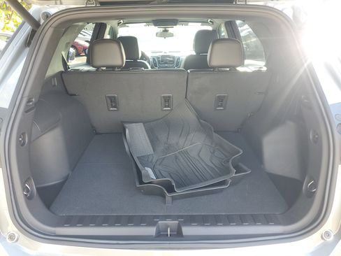 Used 2024 Chevrolet Equinox RS w/ RS Leather Package image 8