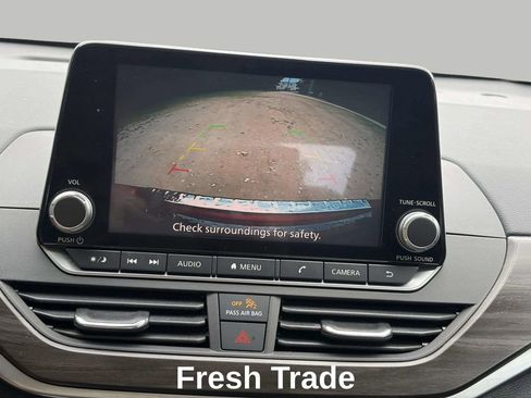 Used 2023 Nissan Altima 2.5 SV FWD image 14