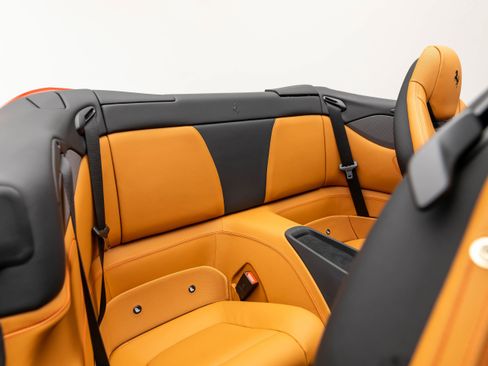 Used 2019 Ferrari Portofino image 57