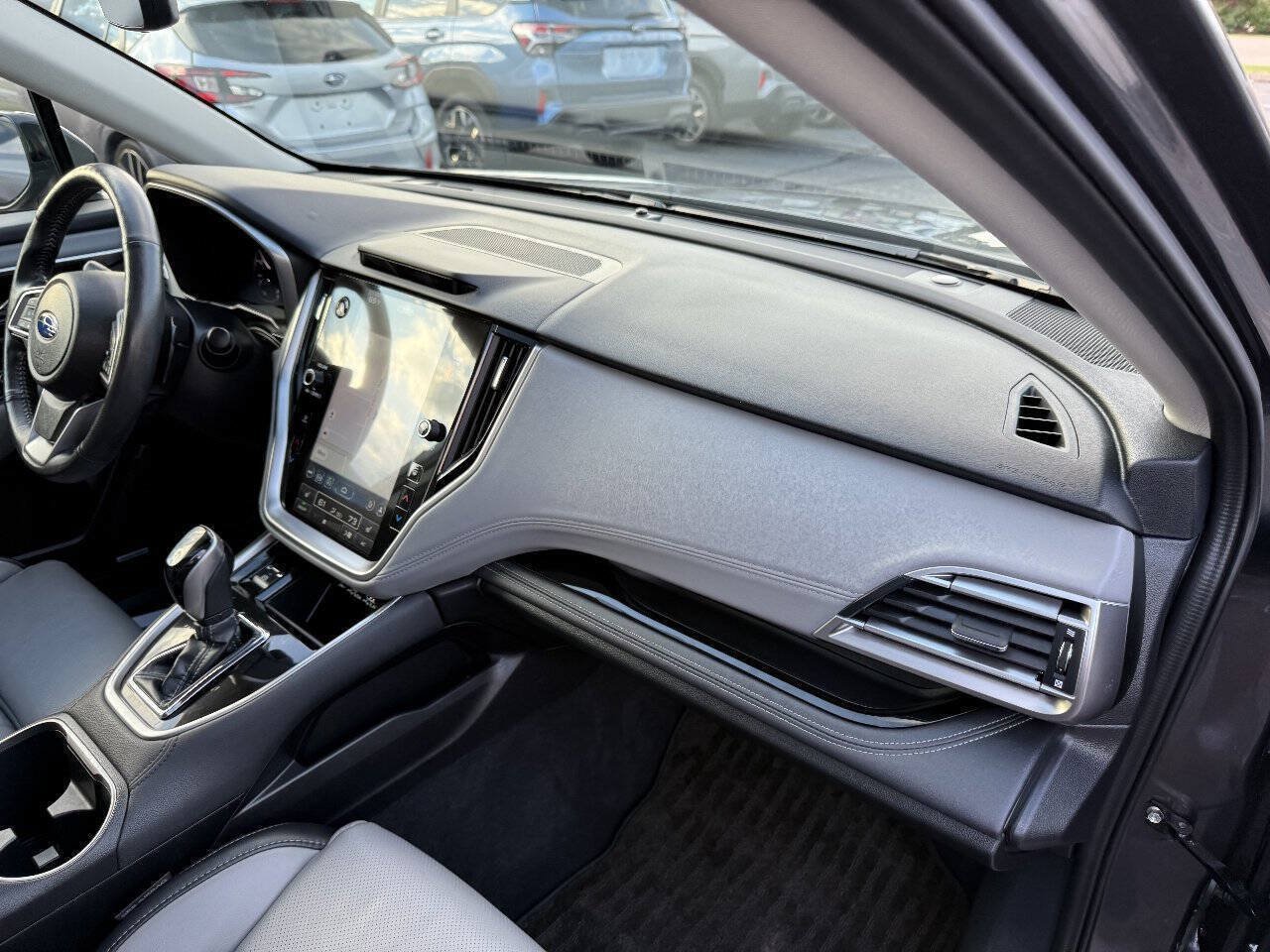 Used 2025 Subaru Outback Limited AWD/4WD image 27