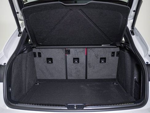 New 2026 Porsche Macan S image 28