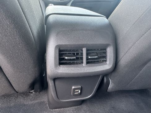 Used 2020 Chevrolet Equinox LT FWD image 24
