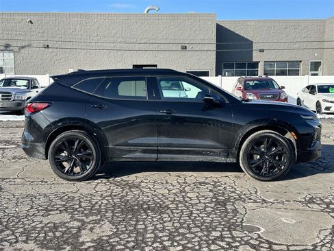 Used 2022 Chevrolet Blazer RS image 2