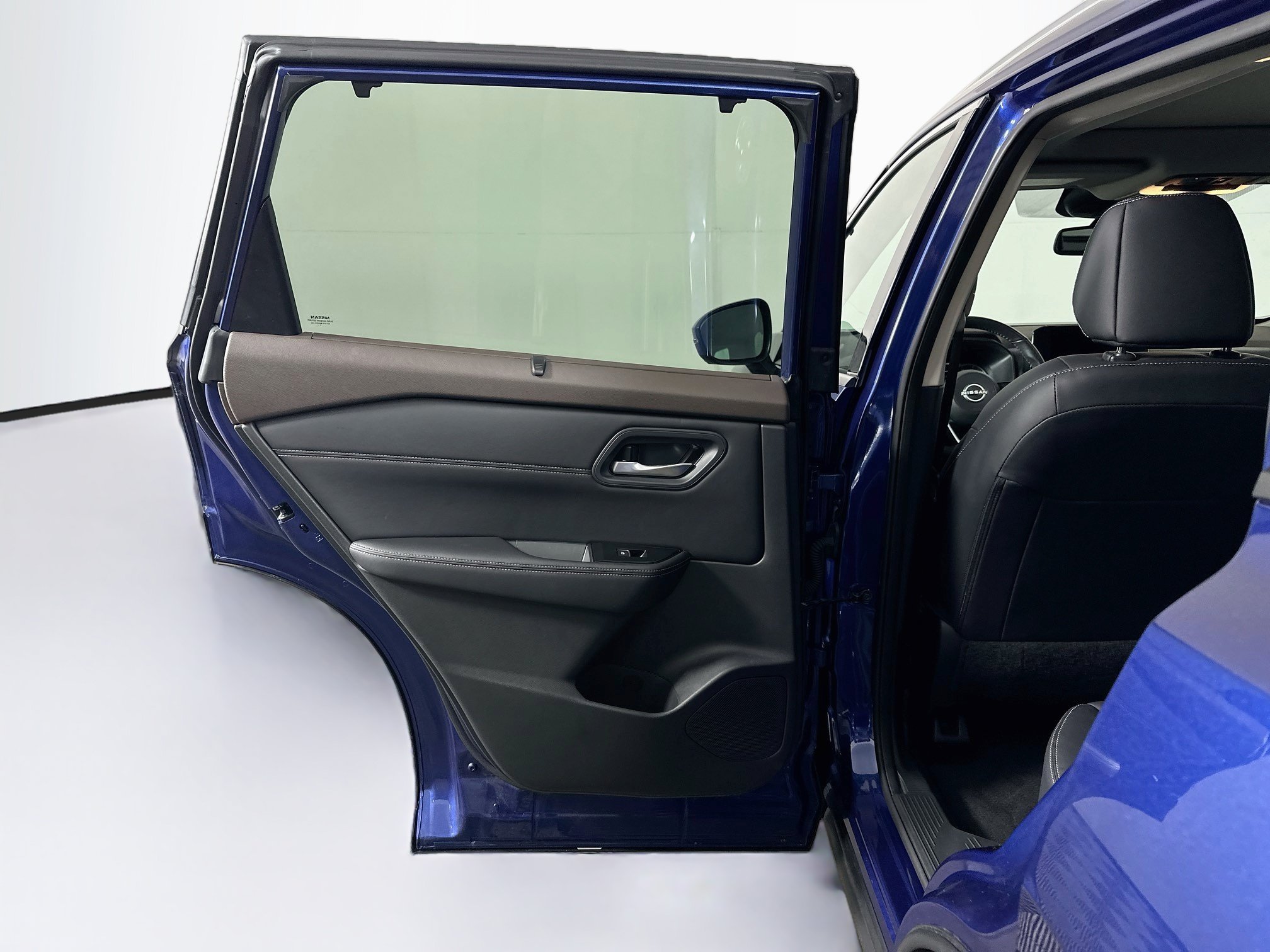 Used 2023 Nissan Rogue SL w/ SL Premium Package FWD image 27