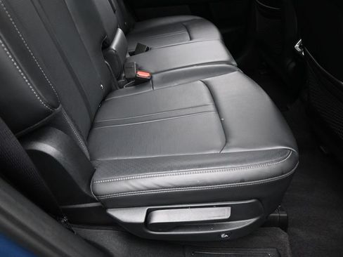 Used 2025 Kia Sorento S w/ Panoramic Sunroof Package FWD image 36
