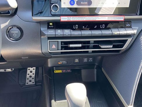 New 2026 Toyota Camry SE w/ Convenience Package image 25