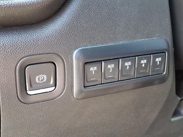 Used 2023 GMC Sierra 3500 Pro w/ Convenience Package AWD/4WD image 20