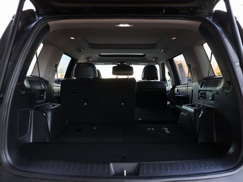 Used 2024 Hyundai Santa Fe Limited image 16