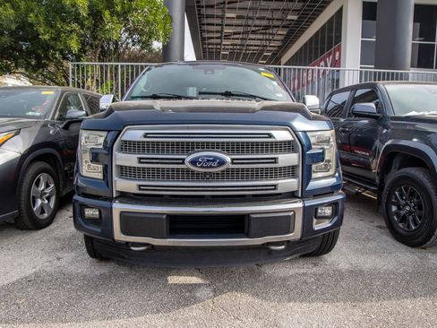 Used 2016 Ford F150 Platinum w/ Equipment Group 701A Luxury image 4