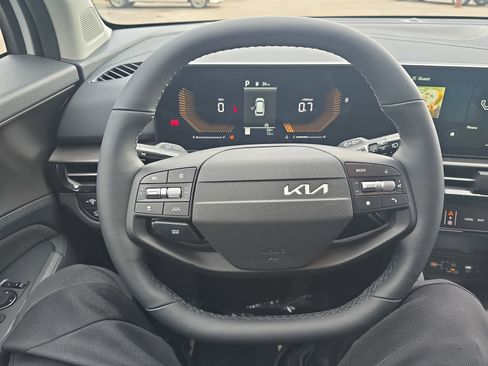 New 2026 Kia Sportage EX image 16