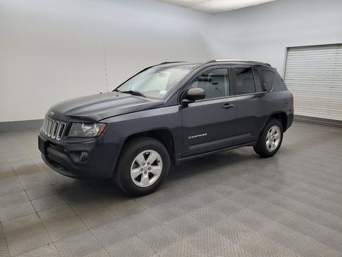 Used 2015 Jeep Compass Sport FWD image 2