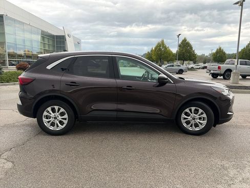 Used 2023 Ford Escape Active w/ Tech Pack #2 FWD image 8