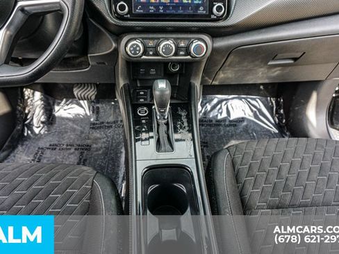 Used 2023 Nissan Kicks SV FWD image 38