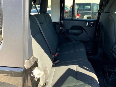 Used 2024 Jeep Wrangler Unlimited Sport AWD/4WD image 14