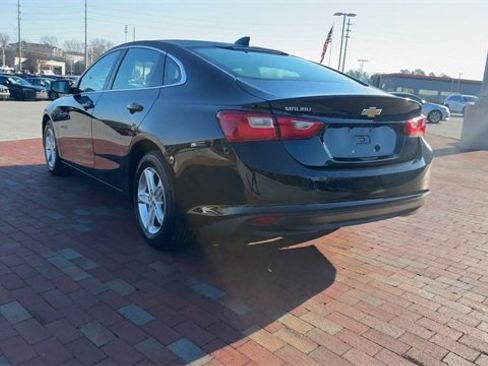 Used 2023 Chevrolet Malibu LS image 9
