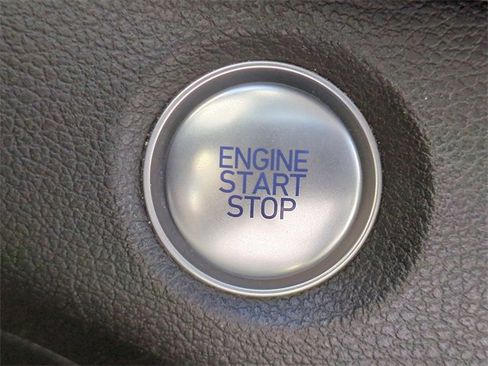 Used 2020 Hyundai Santa Fe Limited image 37