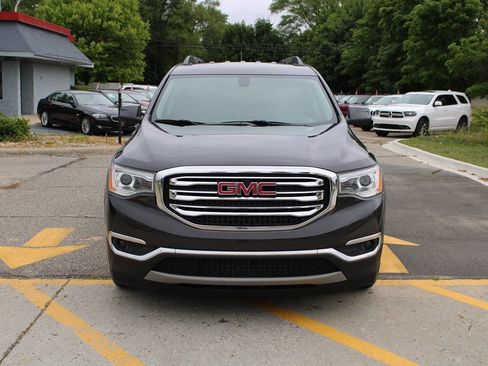 Used 2019 GMC Acadia SLE w/ Driver Alert Package I image 2