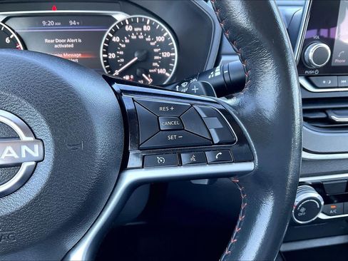 Used 2024 Nissan Altima 2.5 SR FWD image 23