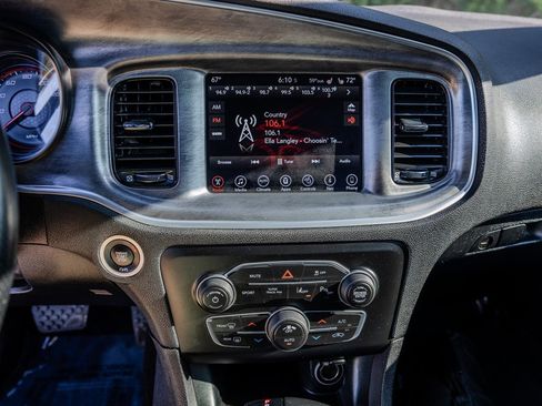 Used 2017 Dodge Charger R/T RWD image 21