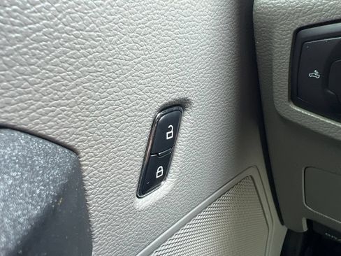Used 2017 Ford F350 XL w/ Power Equipment Group AWD/4WD image 23
