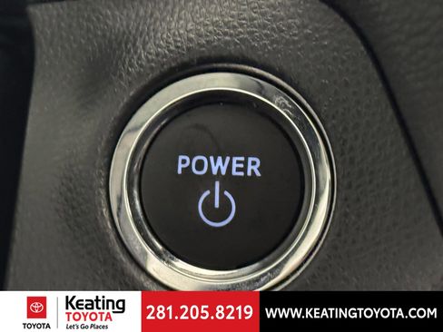 Used 2025 Toyota RAV4 XLE image 29