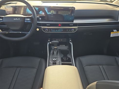 New 2026 Kia Sorento S image 14