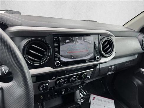 Certified 2021 Toyota Tacoma SR5 AWD/4WD image 14