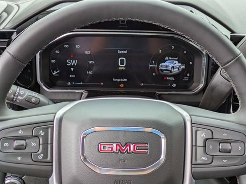 New 2026 GMC Sierra 1500 Elevation w/ Elevation Select Package AWD/4WD image 28