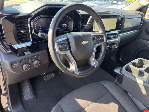 Used 2024 Chevrolet Silverado 1500 LT w/ Protection Package image 19