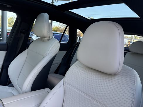 Certified 2025 Mercedes-Benz GLC 300 image 15