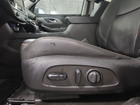 Used 2021 Chevrolet Traverse Premier w/ Redline Edition image 30