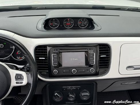 Used 2013 Volkswagen Beetle TDI image 24