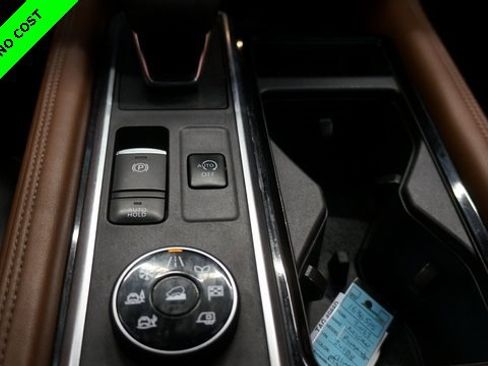 Used 2022 Nissan Pathfinder Platinum w/ Cargo Package image 20