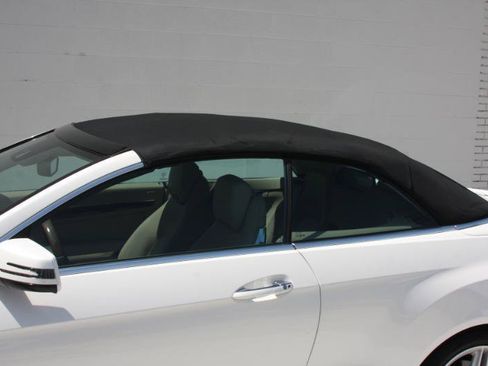 Used 2013 Mercedes-Benz E 550 Cabriolet image 19