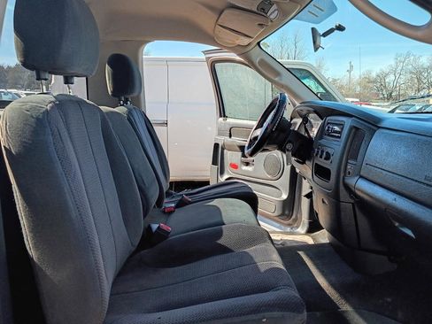 Used 2004 Dodge Ram 1500 Truck SLT image 25