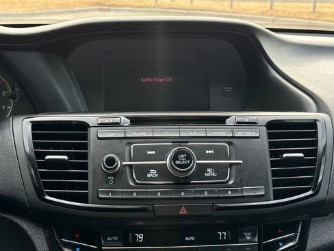 Used 2017 Honda Accord Sport image 23