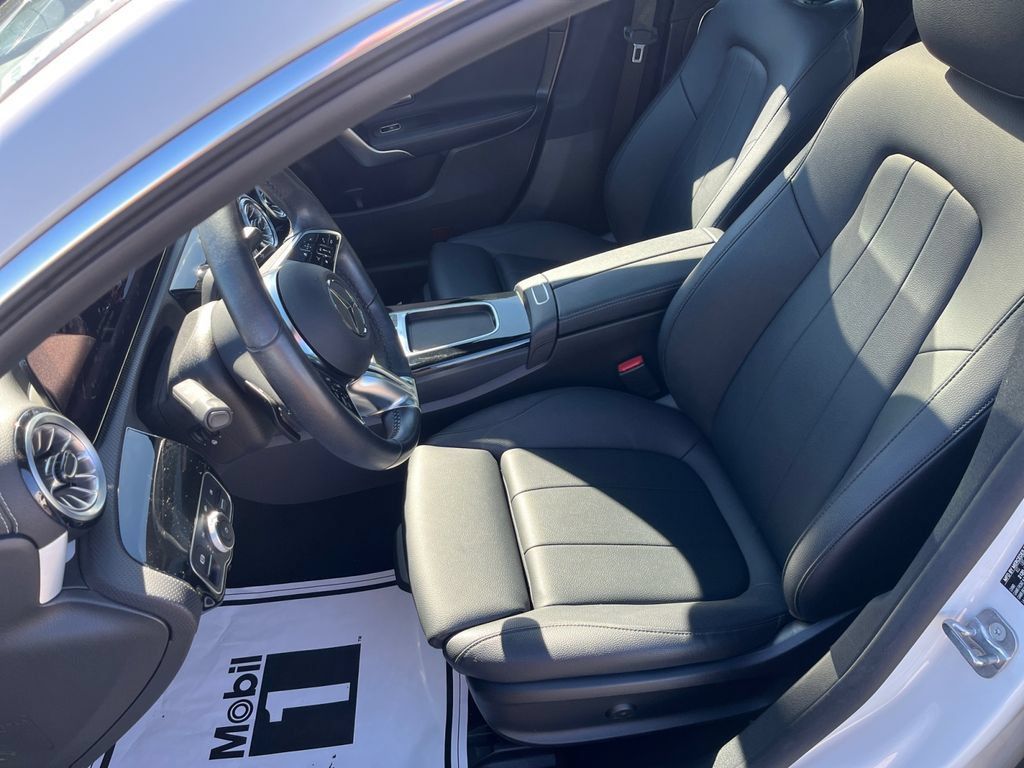 Used 2024 Mercedes-Benz CLA 250 4MATIC w/ Exclusive Package image 9